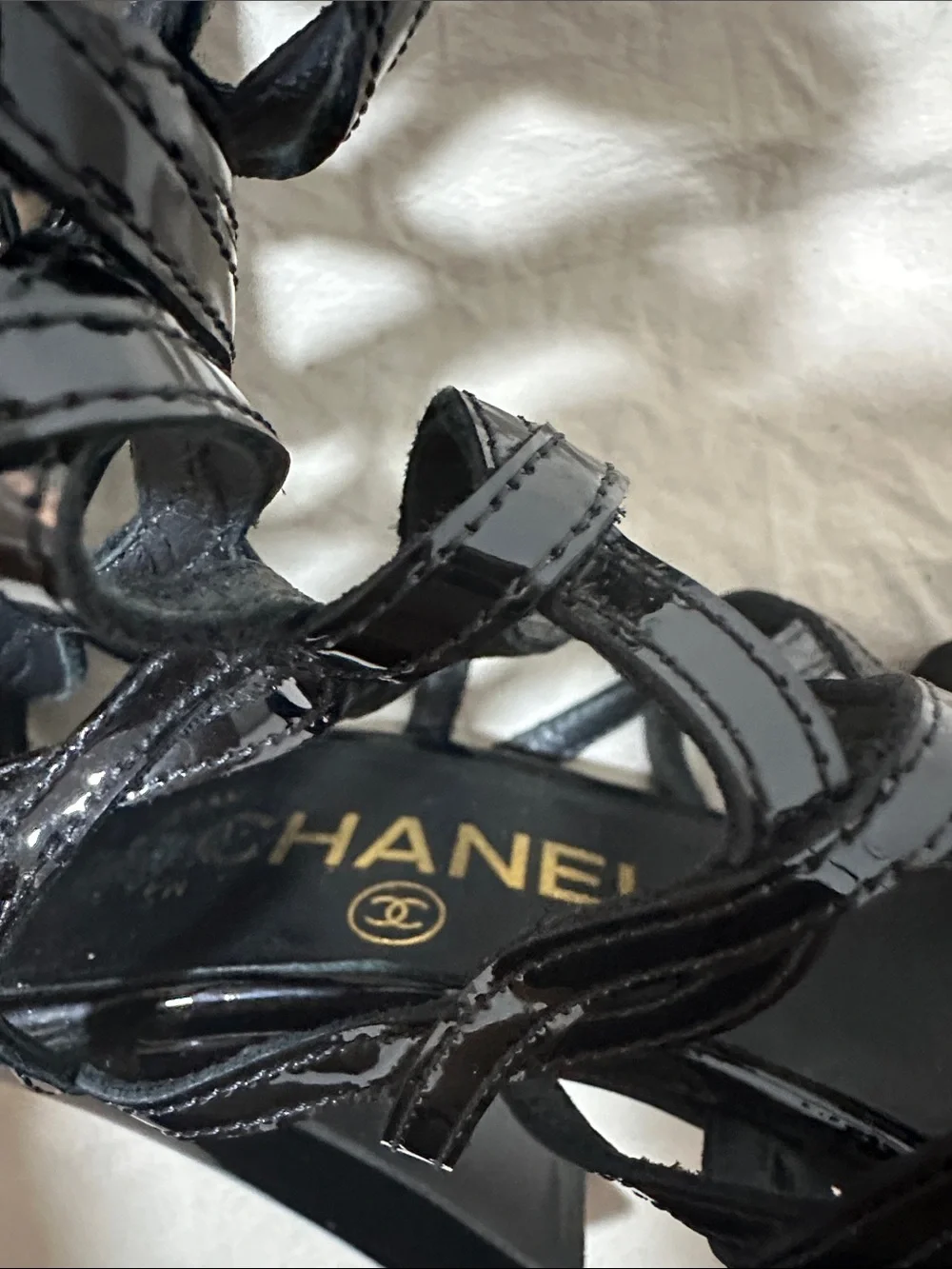 CHANEL chic black